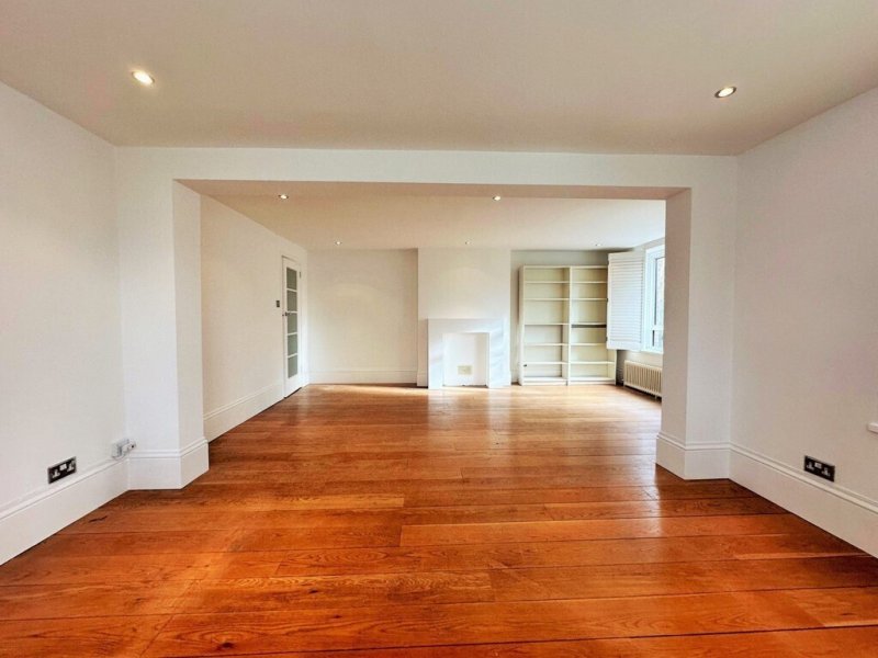 2 bedroom property for sale in Wick Hall, Furze Hill, Hove, BN3 1NF