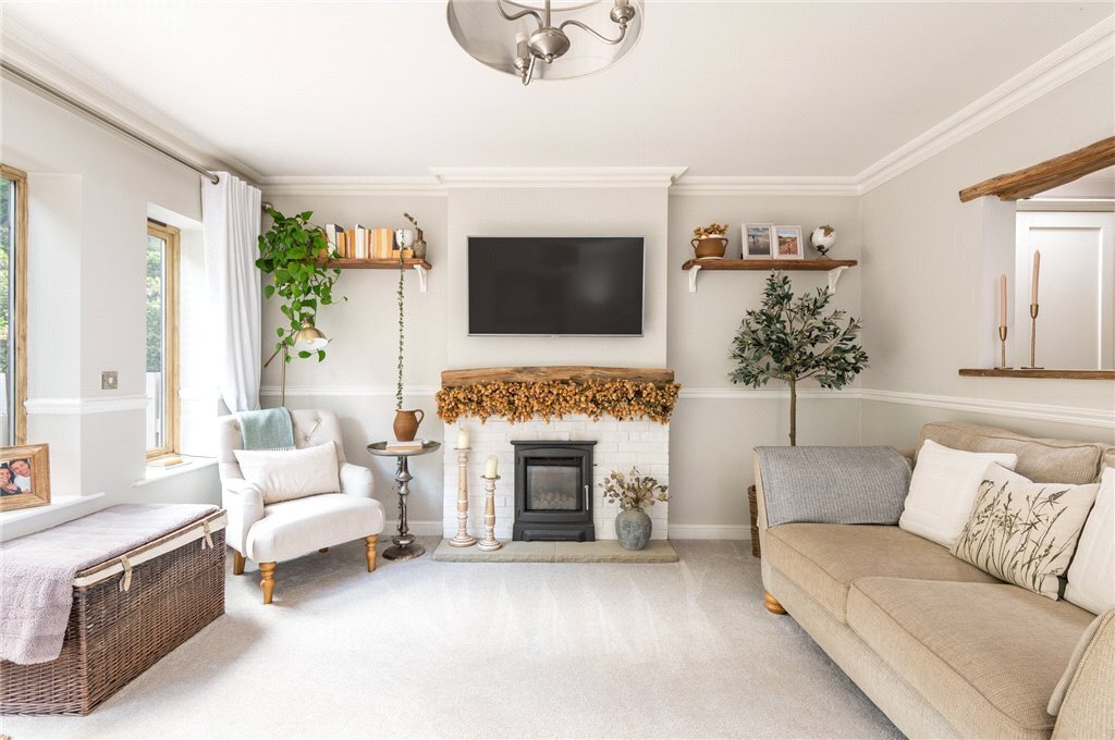 3 bedroom property for sale in Valley Court, New Lane, Drighlington