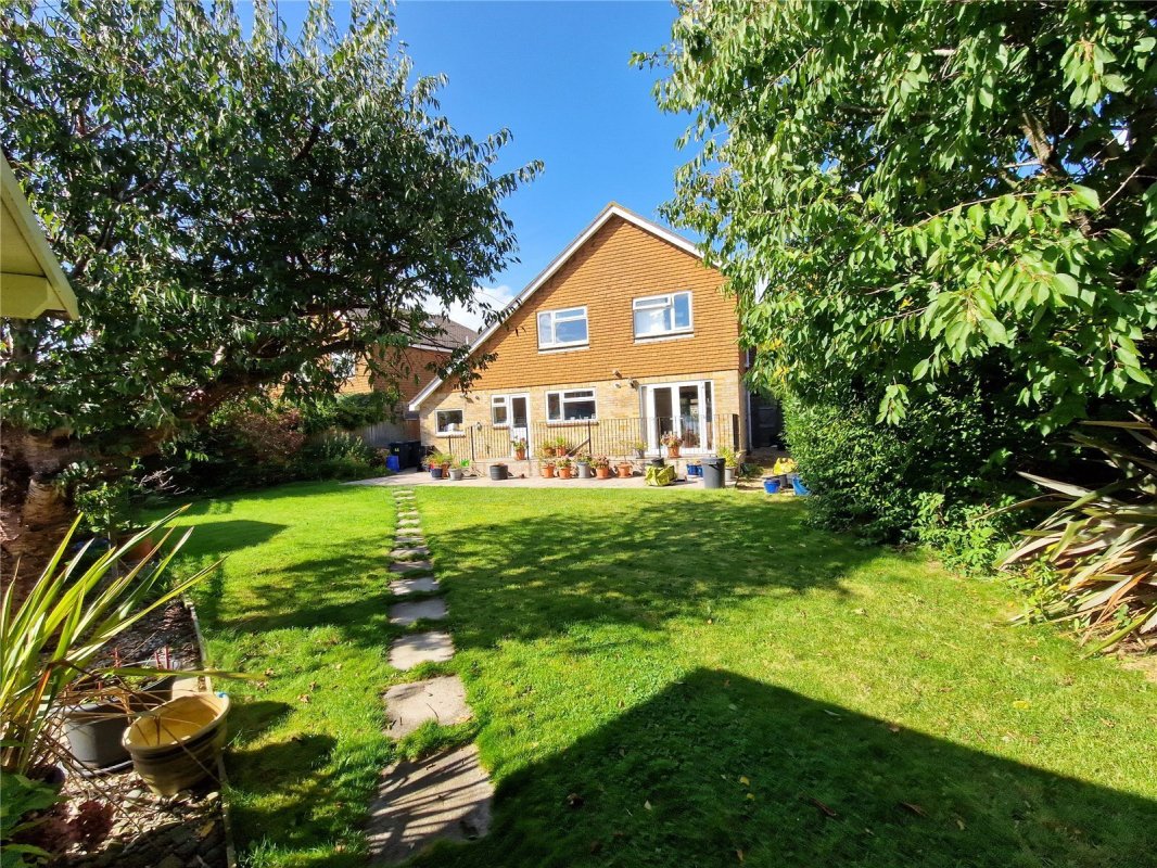 4 bedroom property for sale in Blenheim Gardens, Denvilles, Havant