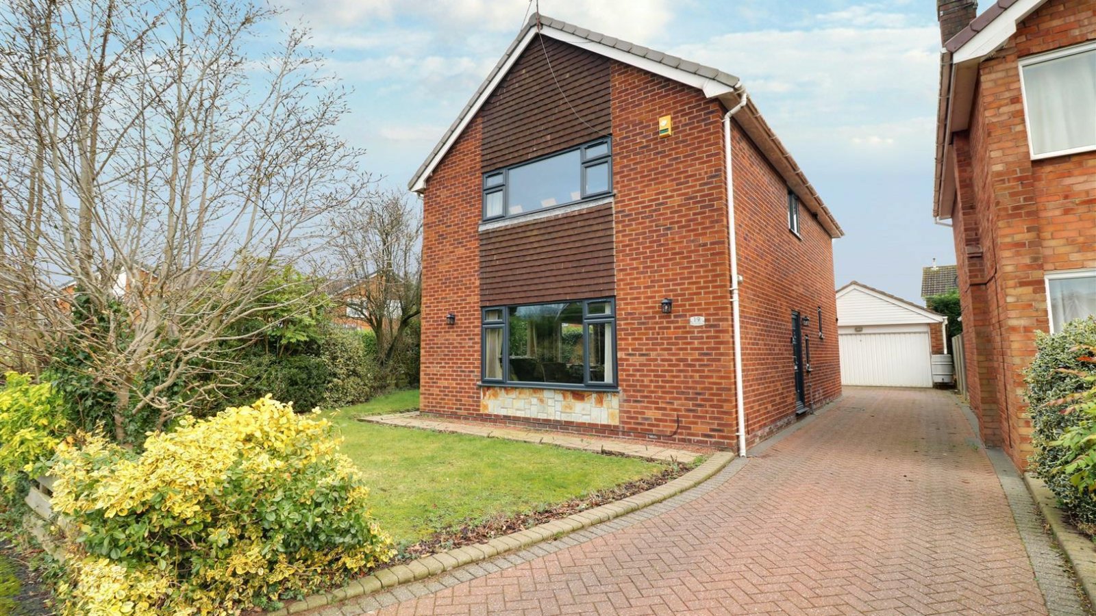 3 bedroom property for sale in Winston Avenue, Alsager Offers in the