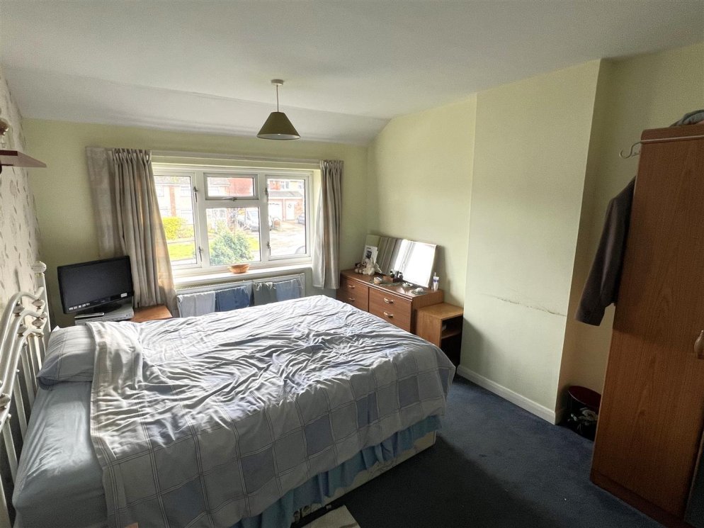 3 bedroom property for sale in Churchill Drive, Leicester Forest East, Leicester £230,000