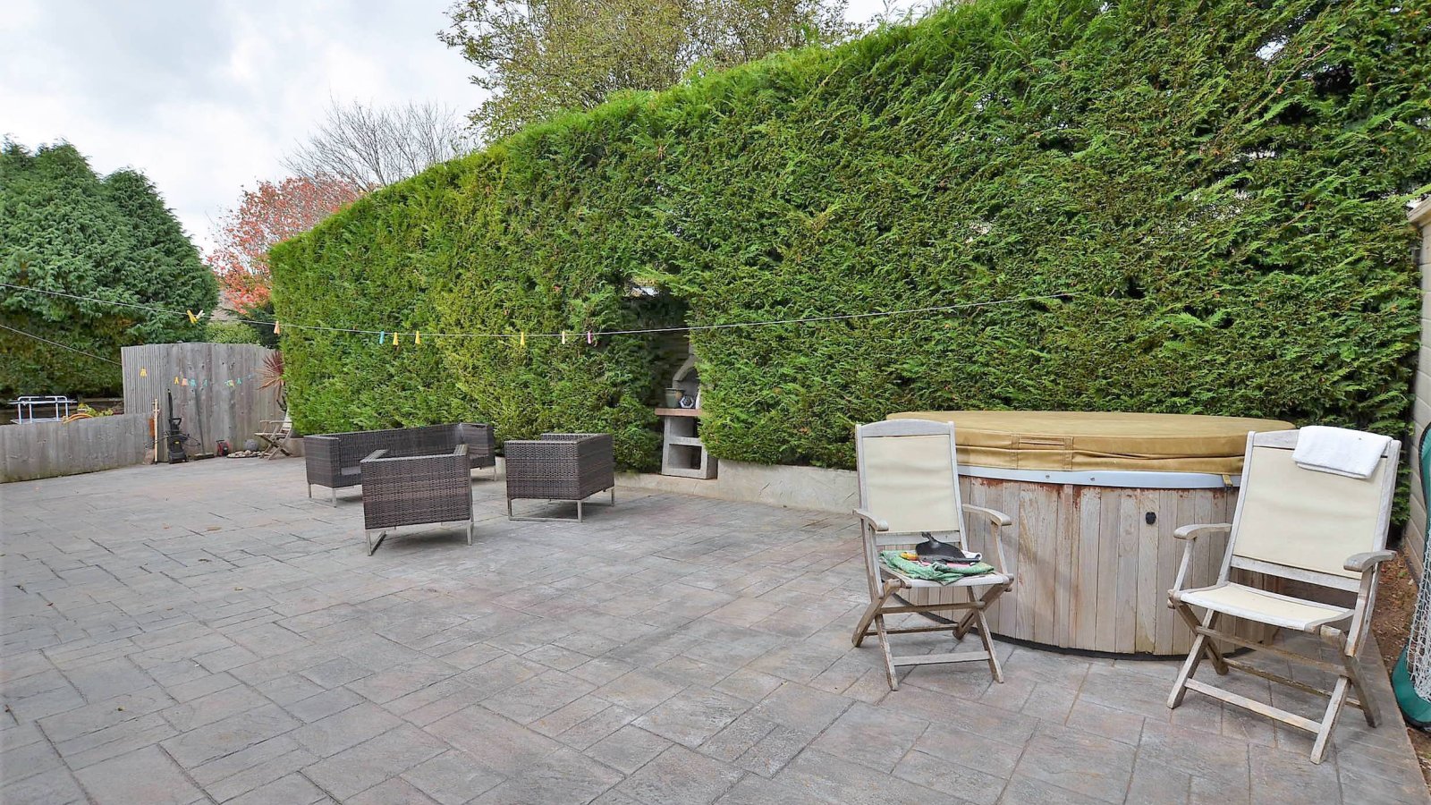 6 bedroom property for sale in GALMPTON FARM CLOSE GALMPTON BRIXHAM £