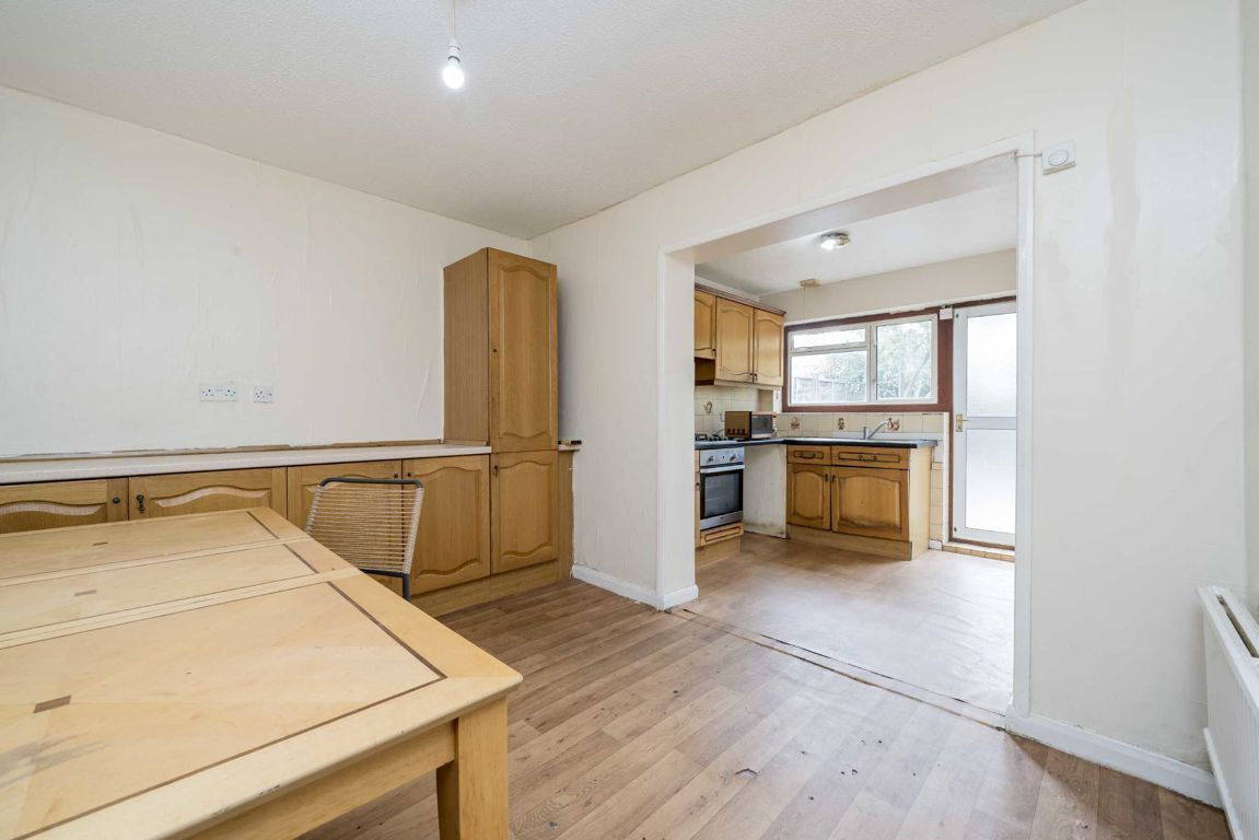 Robertson Smith & Kempson 3 bedroom property for sale in Humes Avenue