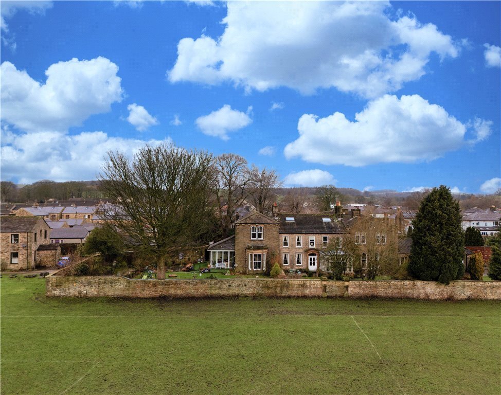 3 bedroom property for sale in Skipton Road, Gargrave, Skipton, BD23