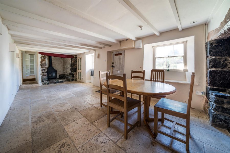 Stags 5 bedroom property for sale in Porthallow, St. Keverne, Helston