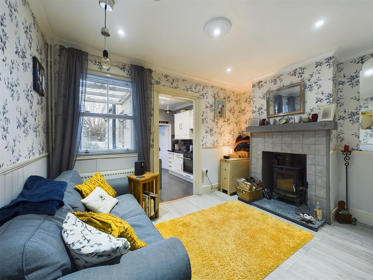 3 bedroom property for sale in Ifield Road, West Green, Crawley Guide price £340,000