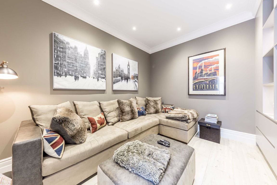 Jacksons 5 bedroom property for sale in Shandon Road, Clapham £