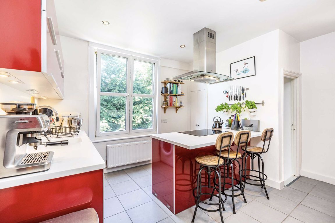 Jacksons 2 bedroom property for sale in Trevelyan Road, Tooting £