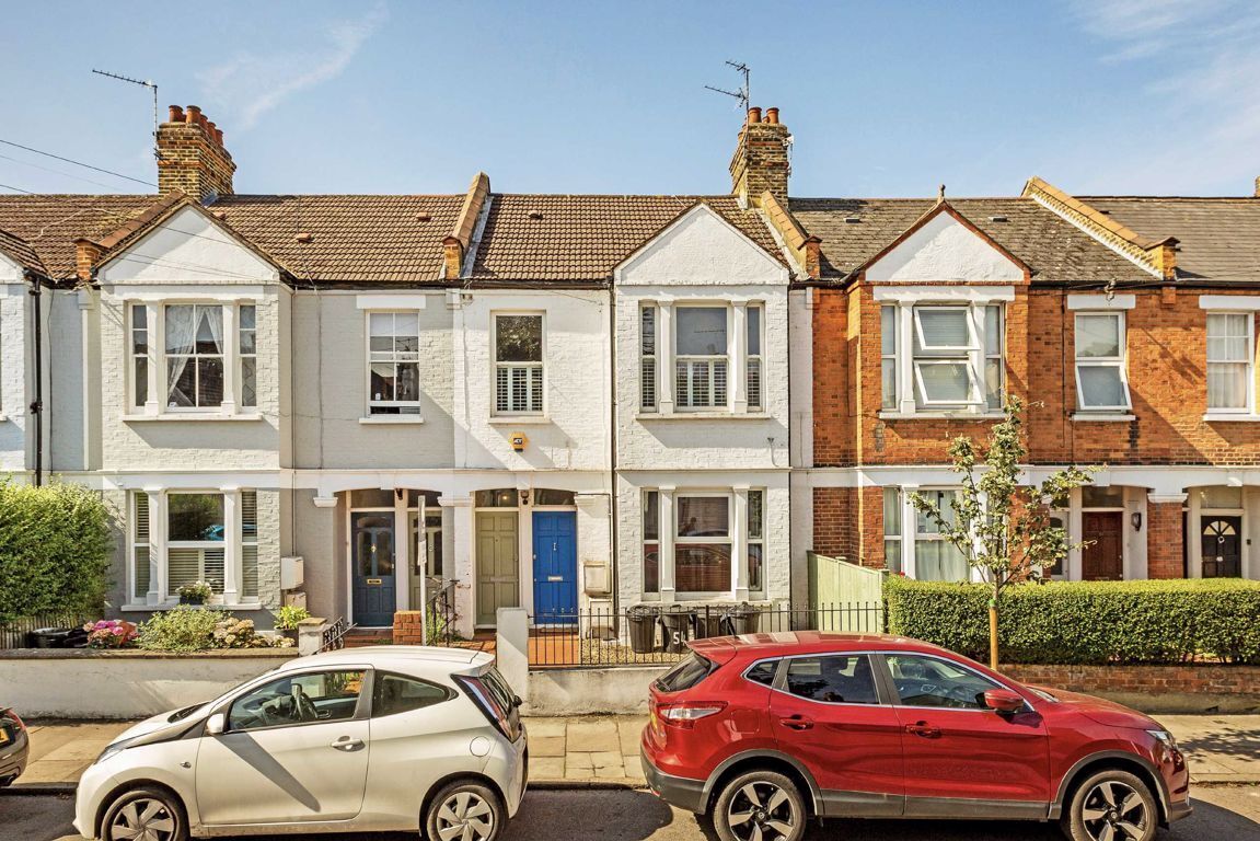 Jacksons 2 bedroom property for sale in Trevelyan Road, Tooting £