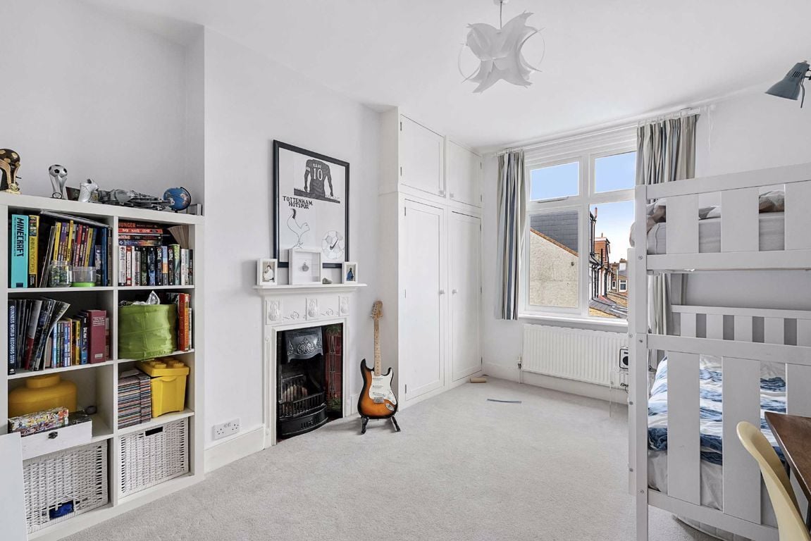 Jacksons 4 bedroom property for sale in Brudenell Road, Tooting £