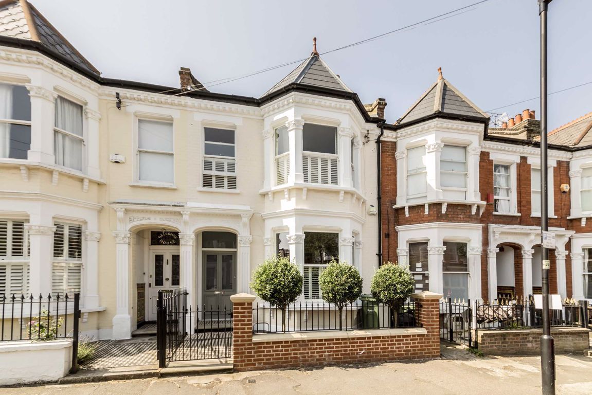 Jacksons 4 bedroom property for sale in Shandon Road, Clapham £