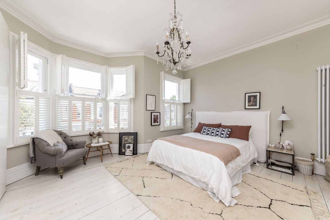 Jacksons 4 bedroom property for sale in Shandon Road, Clapham £