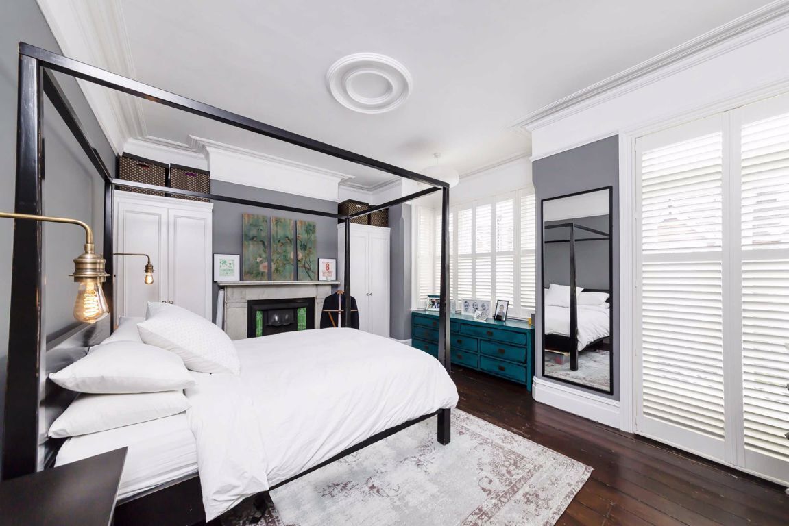 Jacksons 5 bedroom property for sale in Stapleton Road, Tooting £