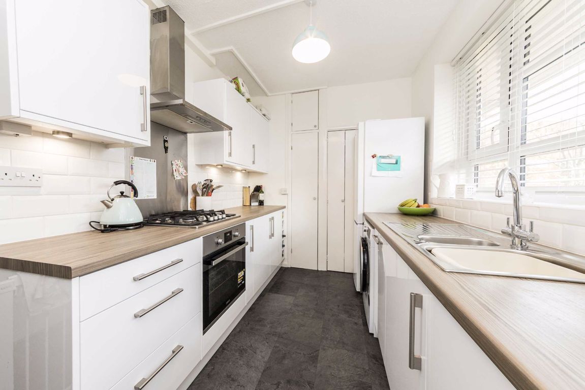 Jacksons 2 bedroom property for sale in Aldrington Road, Streatham