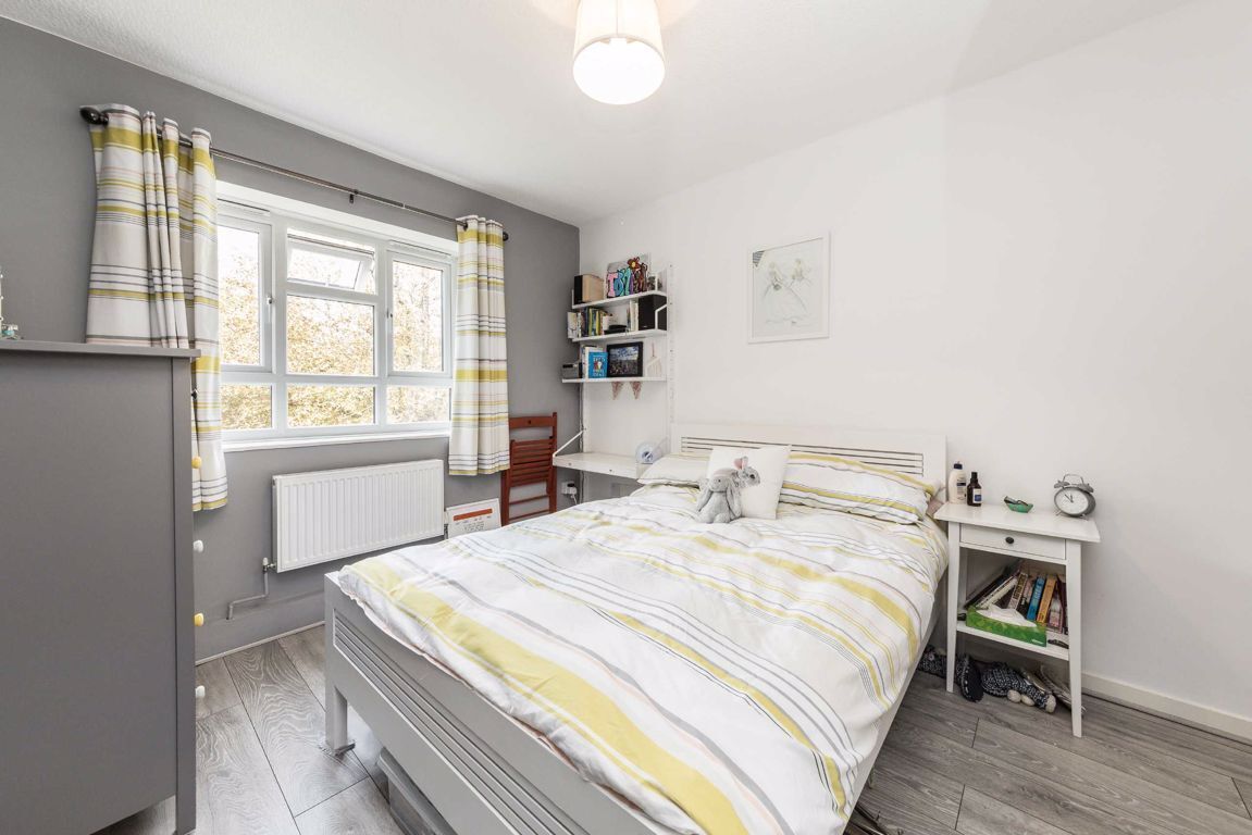 Jacksons 2 bedroom property for sale in Aldrington Road, Streatham