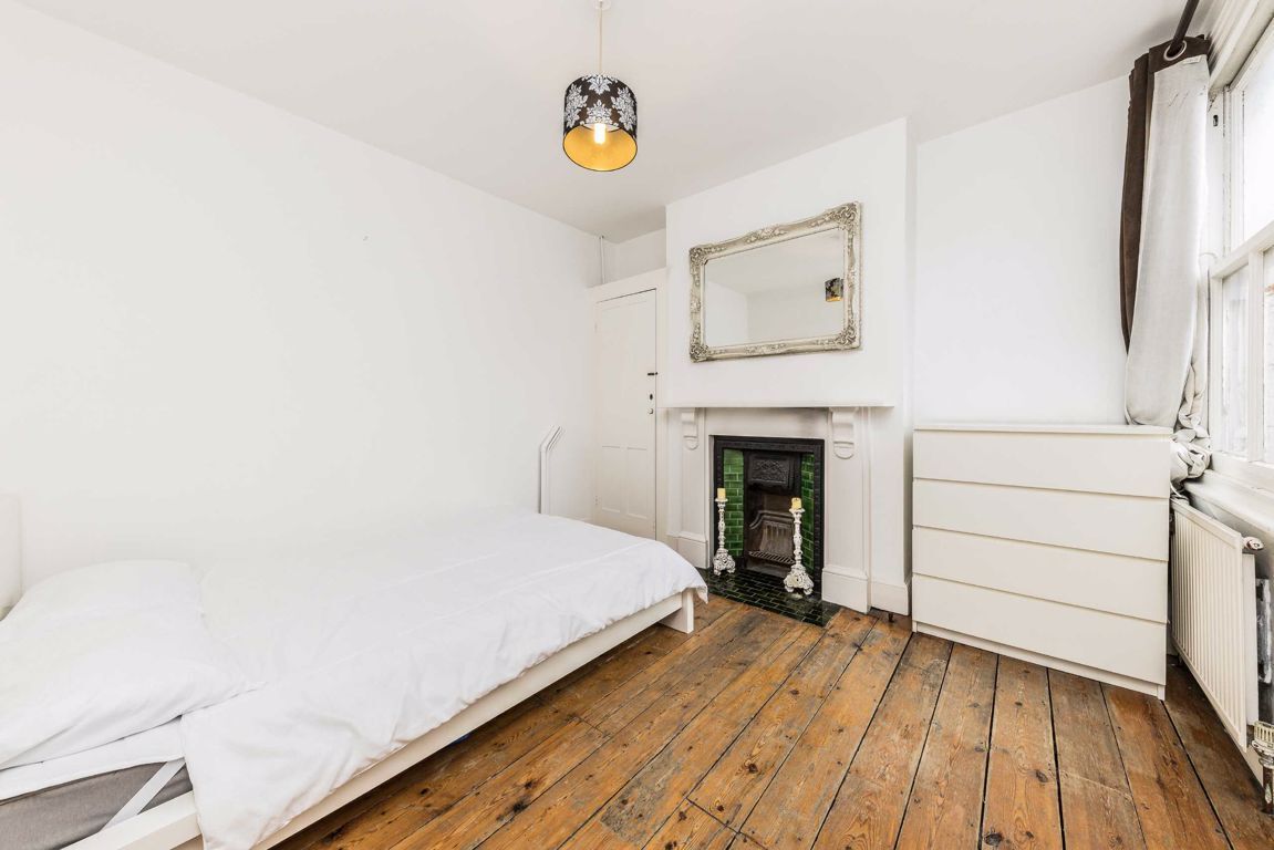 Jacksons 4 bedroom property for sale in Kingscourt Road, Streatham
