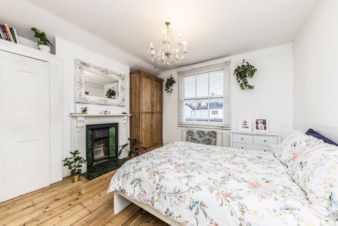 Jacksons 4 bedroom property for sale in Kingscourt Road, Streatham