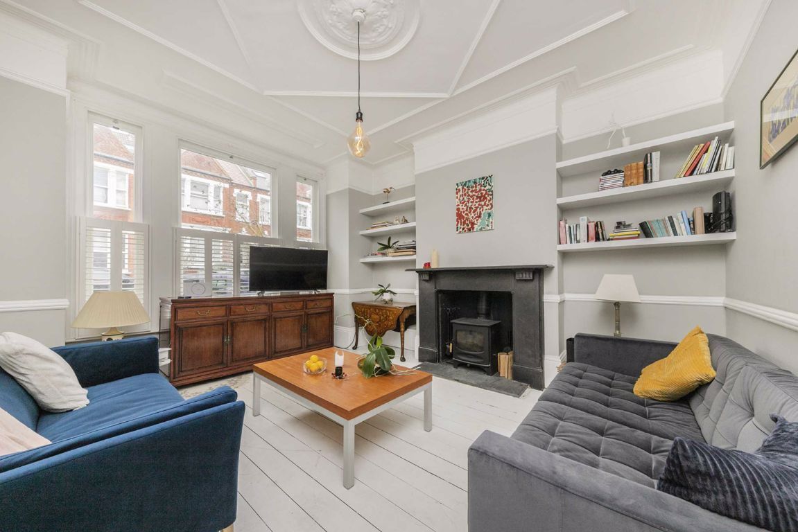 Jacksons 5 bedroom property for sale in Kingscourt Road, Streatham