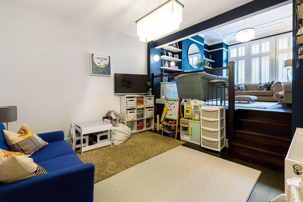 Jacksons 5 bedroom property for sale in Hill House Road, Streatham