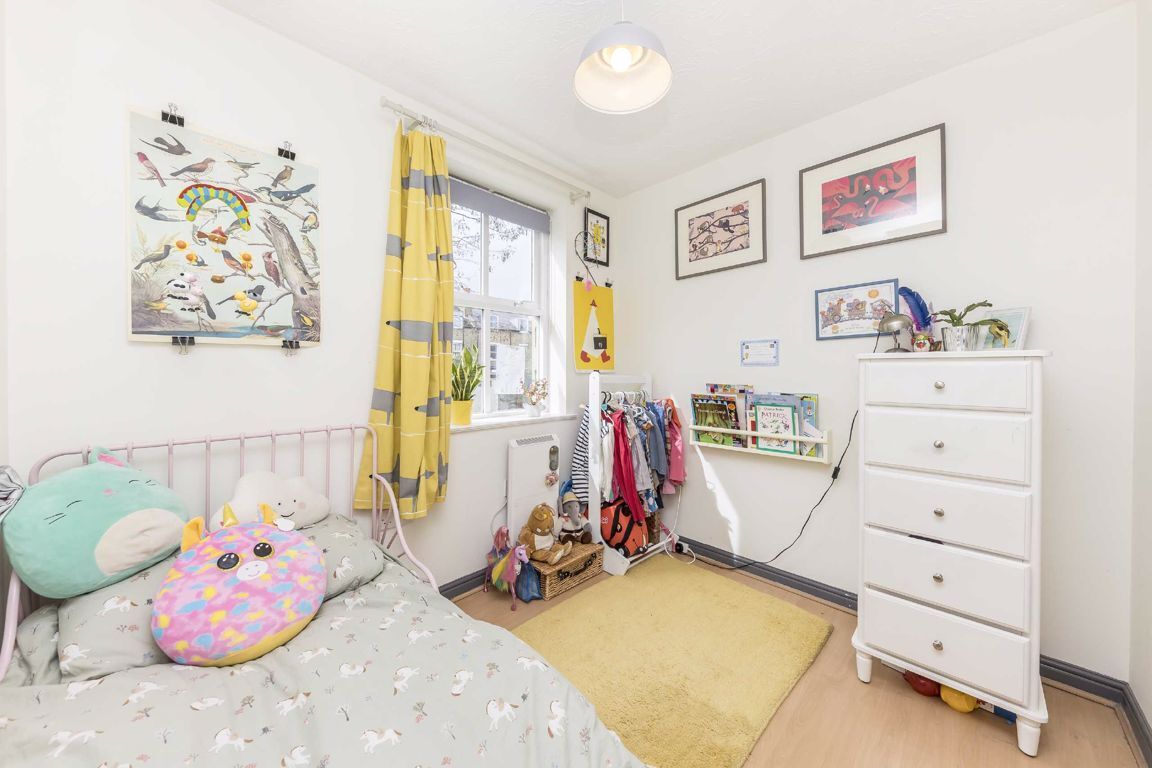 Jacksons 2 bedroom property for sale in Belvedere Place, Brixton £