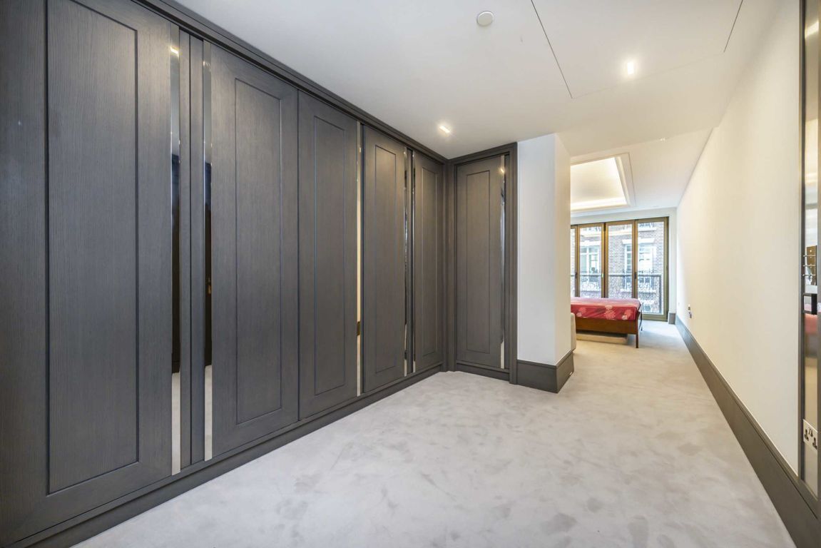 3 bedroom property to let in Ashburton Place, Mayfair £14,000 pw