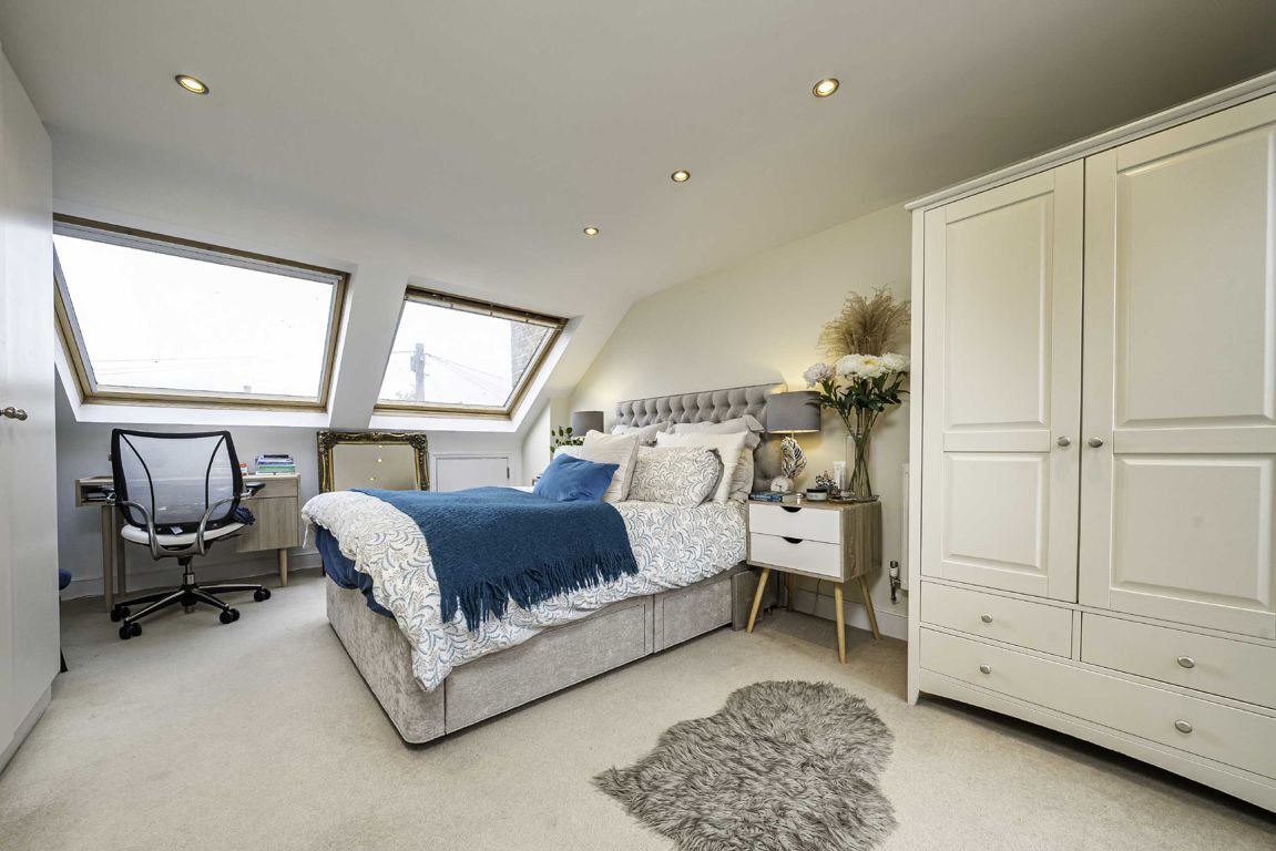 Snellers 3 bedroom property to let in Windsor Road, Teddington £2,900 pcm