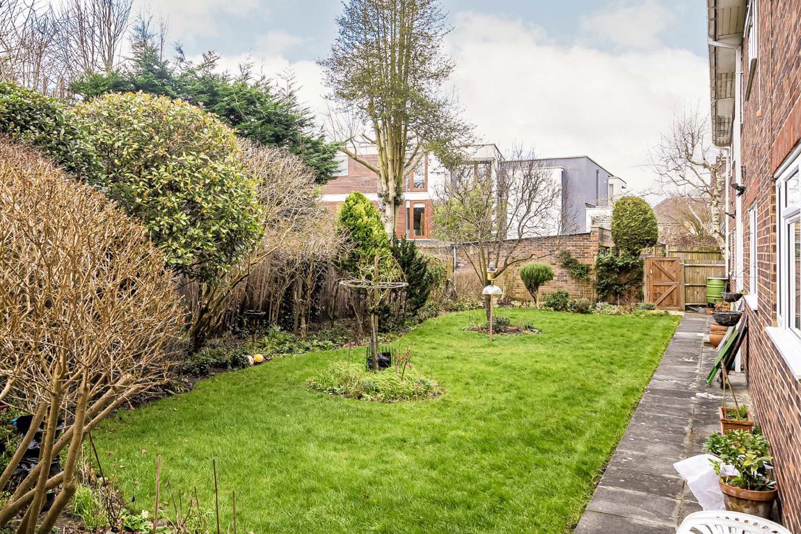 Snellers 2 bedroom property for sale in Burtons Road, Hampton Hill