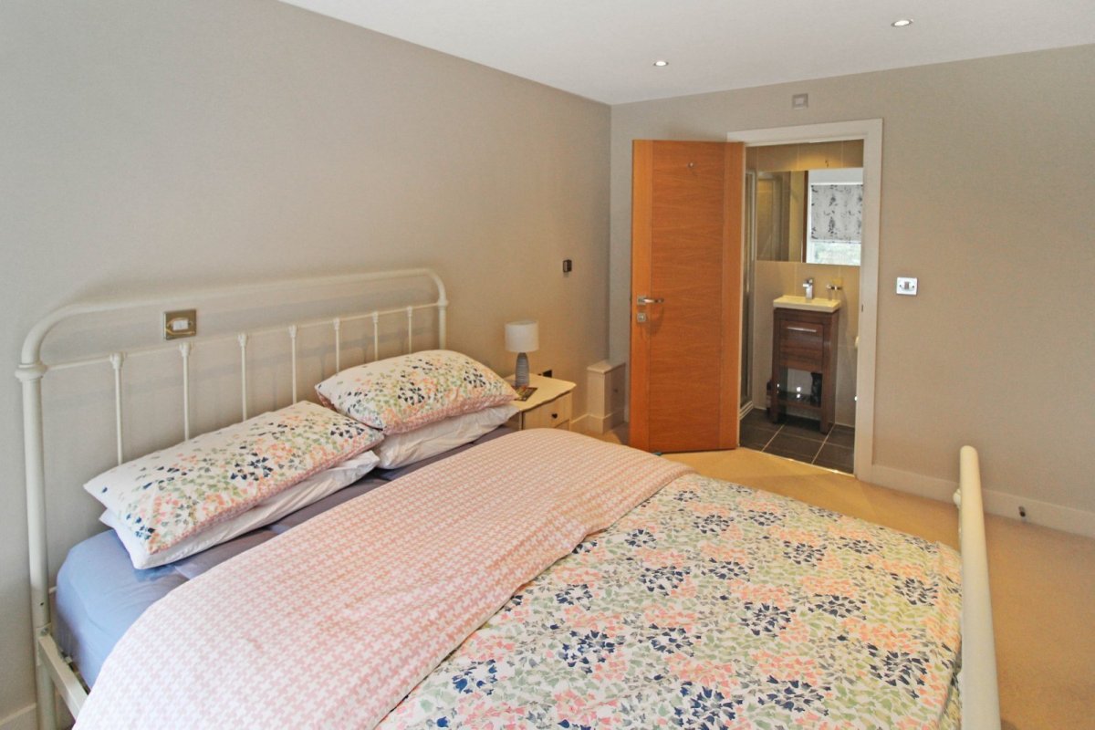 2 bedroom property for sale in Haven Road, Canford Cliffs, Poole, Dorset, BH13 £450,000