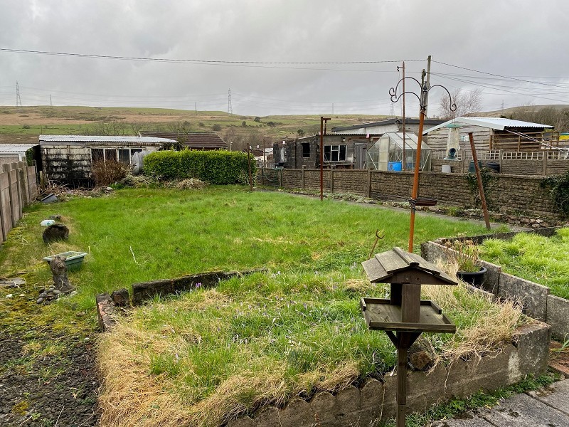 2 bedroom property for sale in Church Road, Seven Sisters, Neath, Neath Port Talbot. £95,000