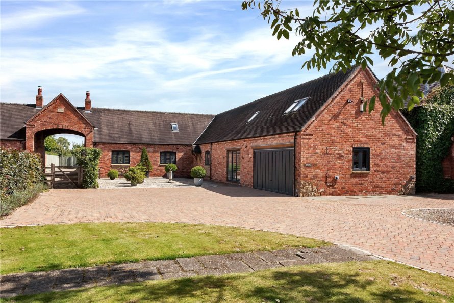 5 bedroom property for sale in Dairy Lane, Nether Broughton, Melton