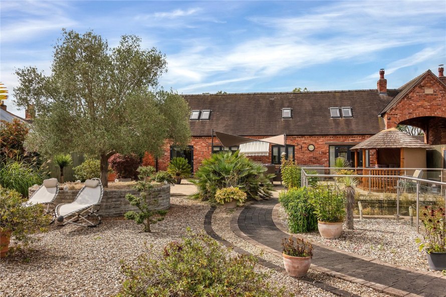 5 bedroom property for sale in Dairy Lane, Nether Broughton, Melton