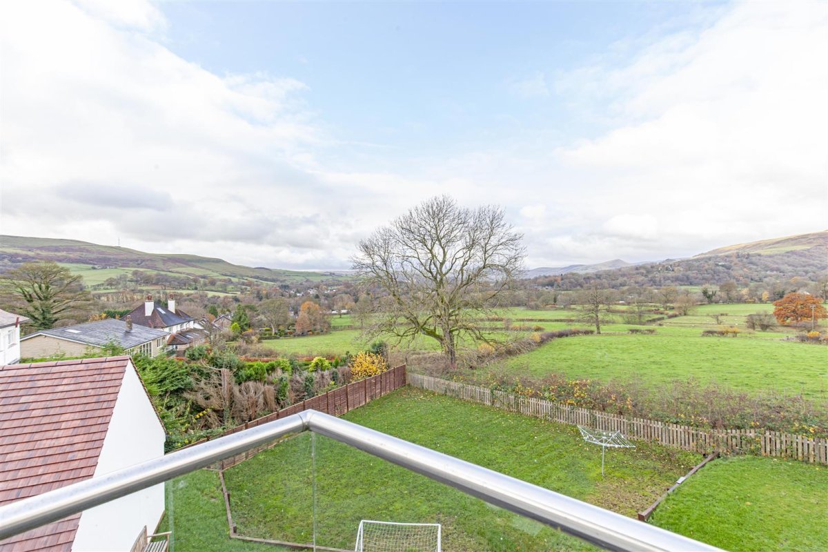 5 bedroom property for sale in Saltergate Lane, Bamford, Hope Valley Offers in the region of £
