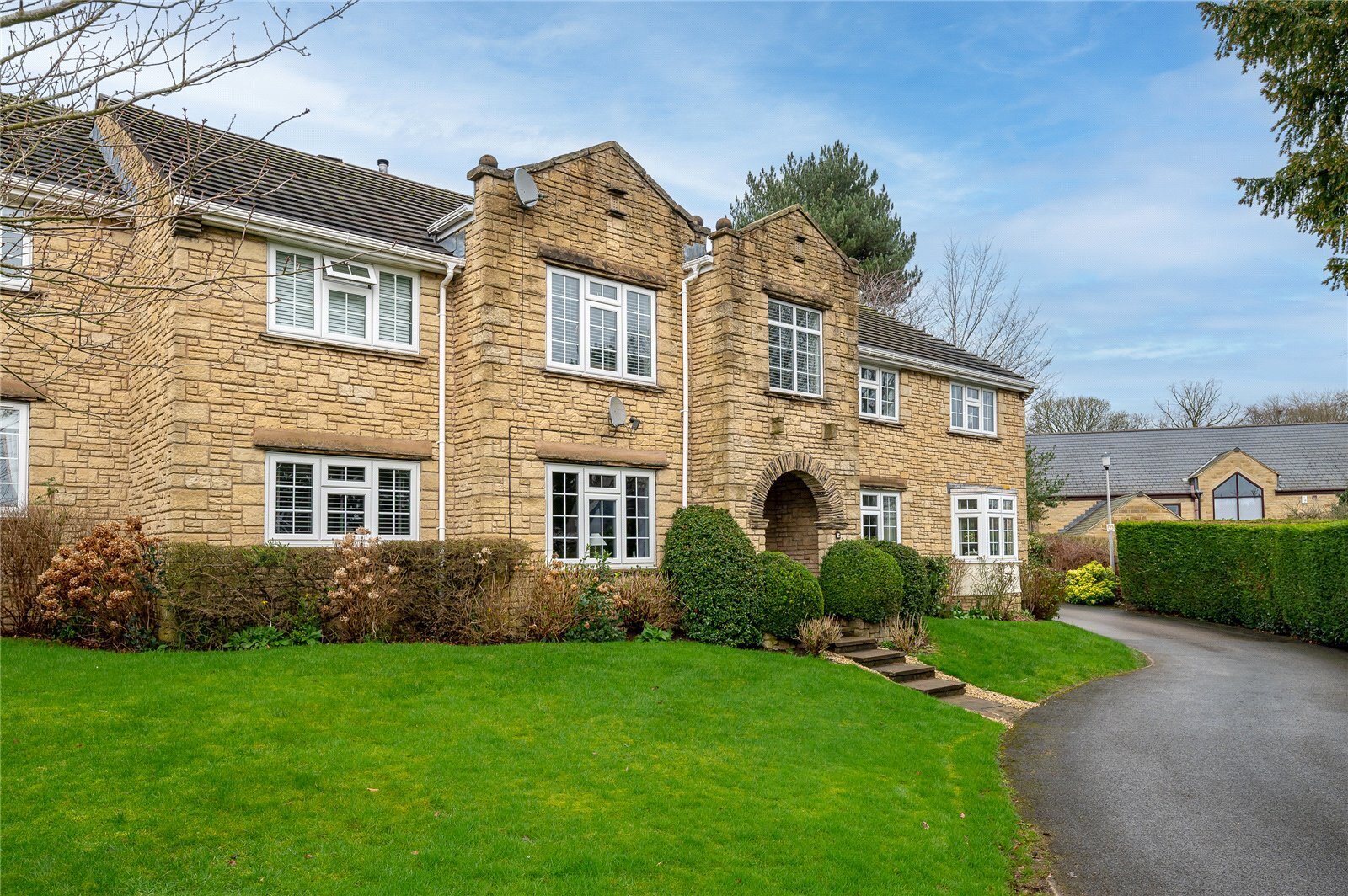 2 bedroom property for sale in Glendower Park, Adel, LS16 Offers in