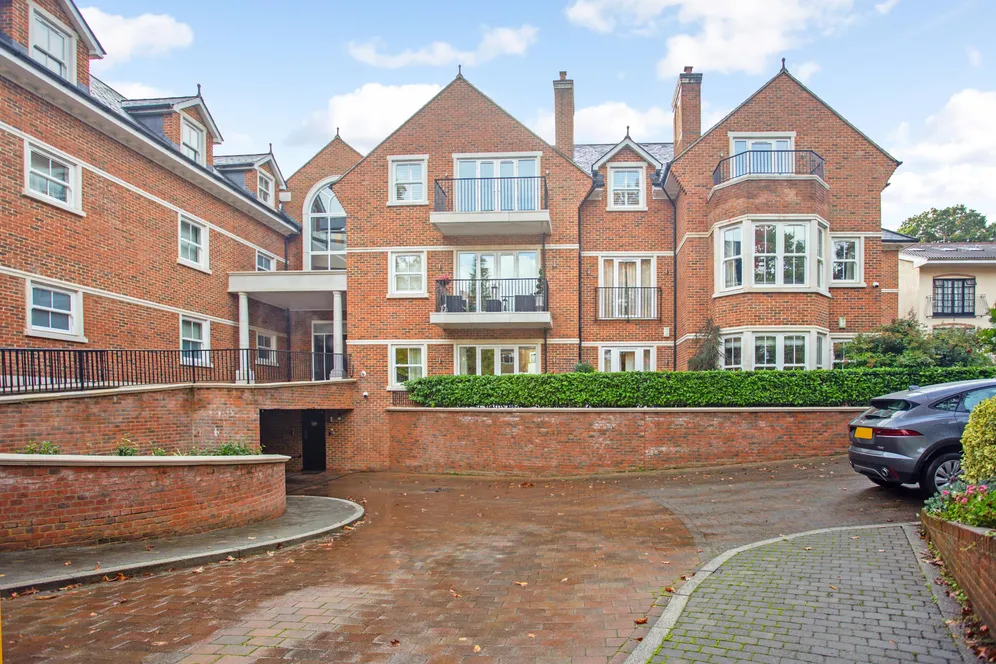 Gower Road, Weybridge, KT13 photo 10