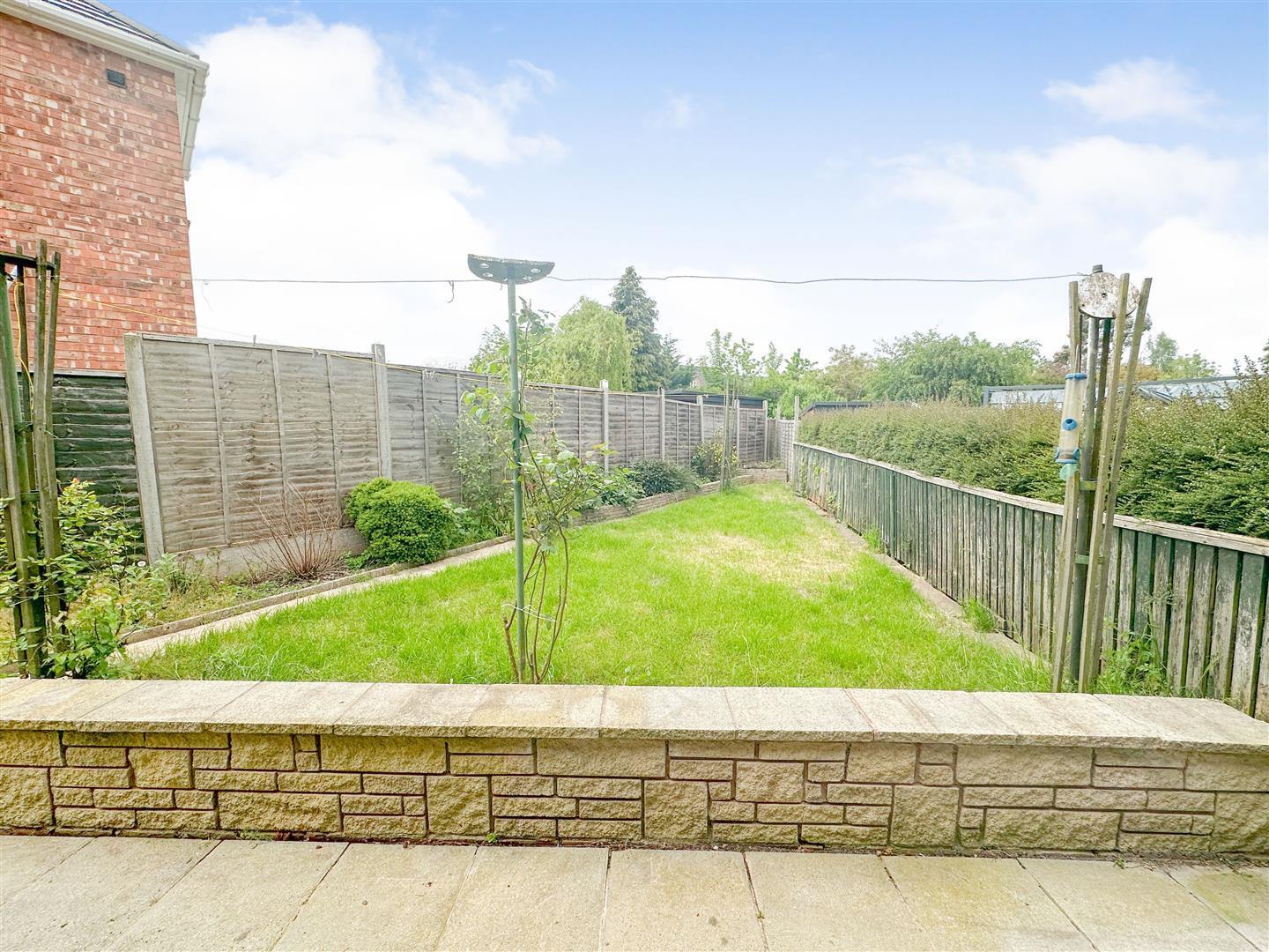 3 bedroom property for sale in St. Catherines Crescent, Whitnash