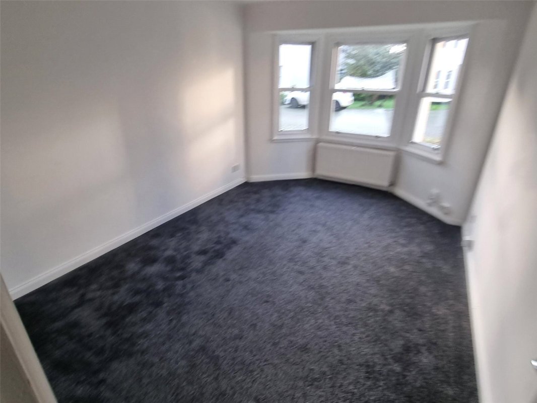 1 bedroom property for sale in Parkgate, WestcliffonSea, Essex, SS0