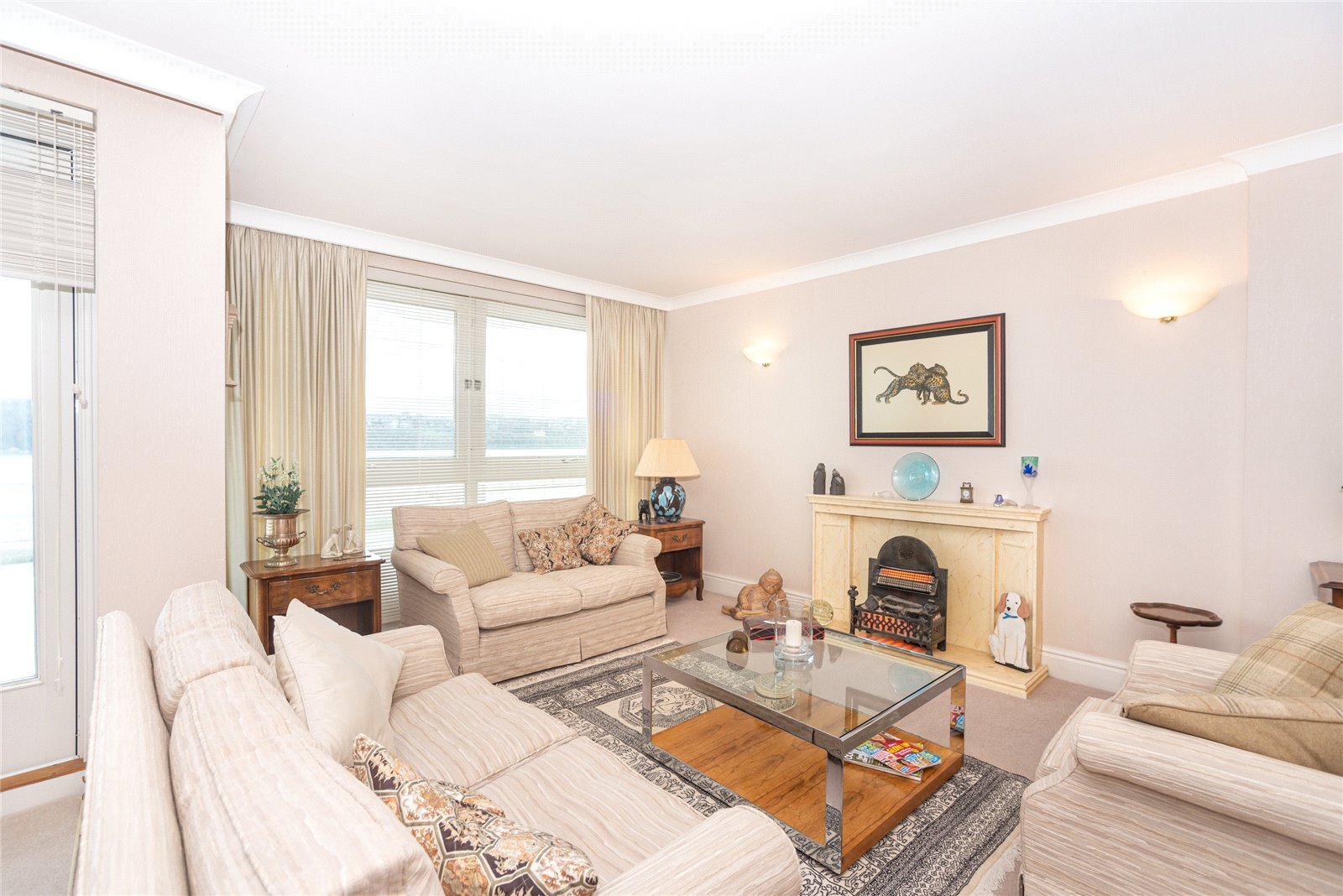 2 bedroom property for sale in Glyn Garth Court, Porthaethwy, Ynys Mon