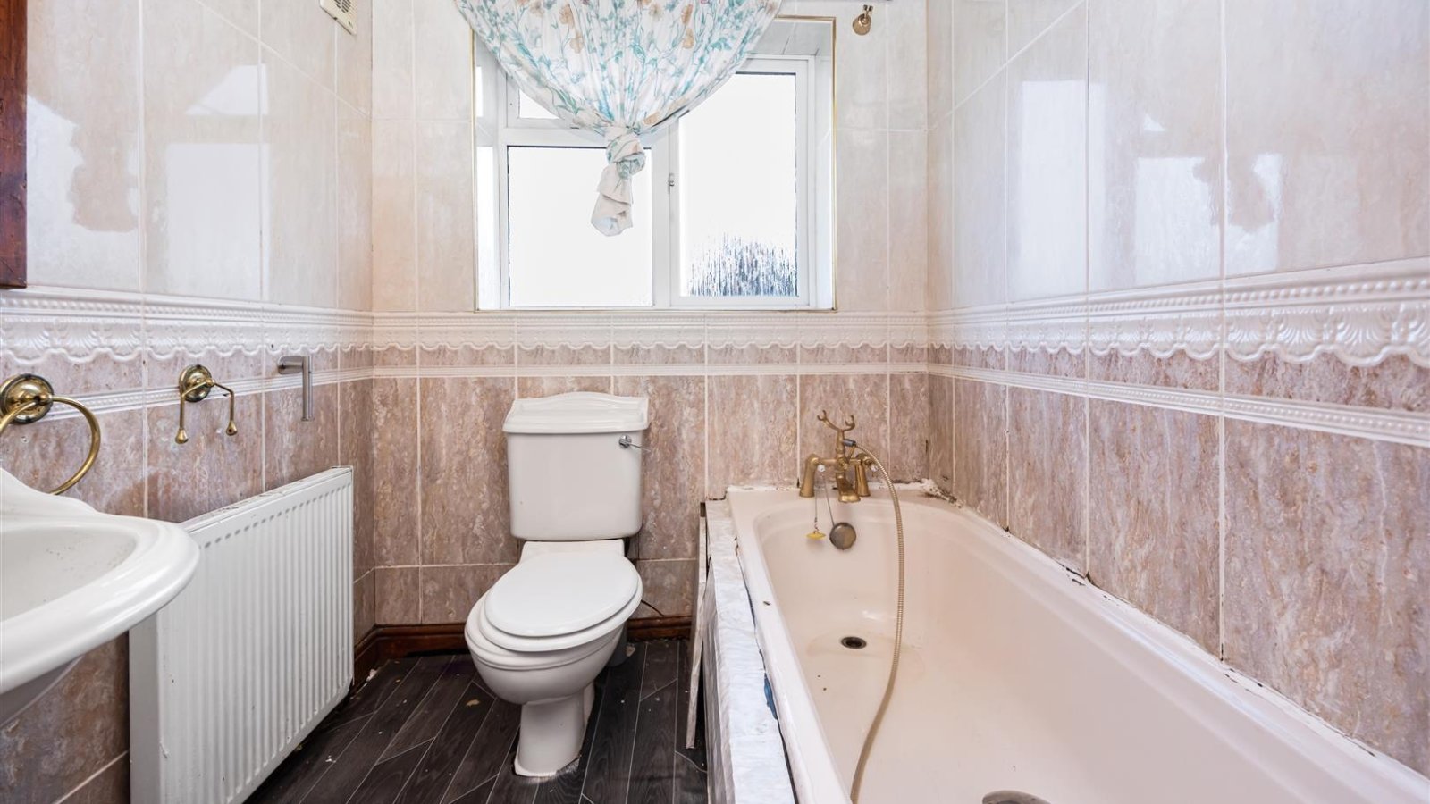 3 bedroom property for sale in Shortgate Road, Moulsecoomb, Brighton