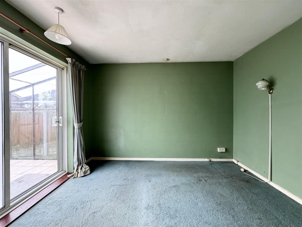 2 bedroom property for sale in Meadow Way, Carlton Colville, Lowestoft