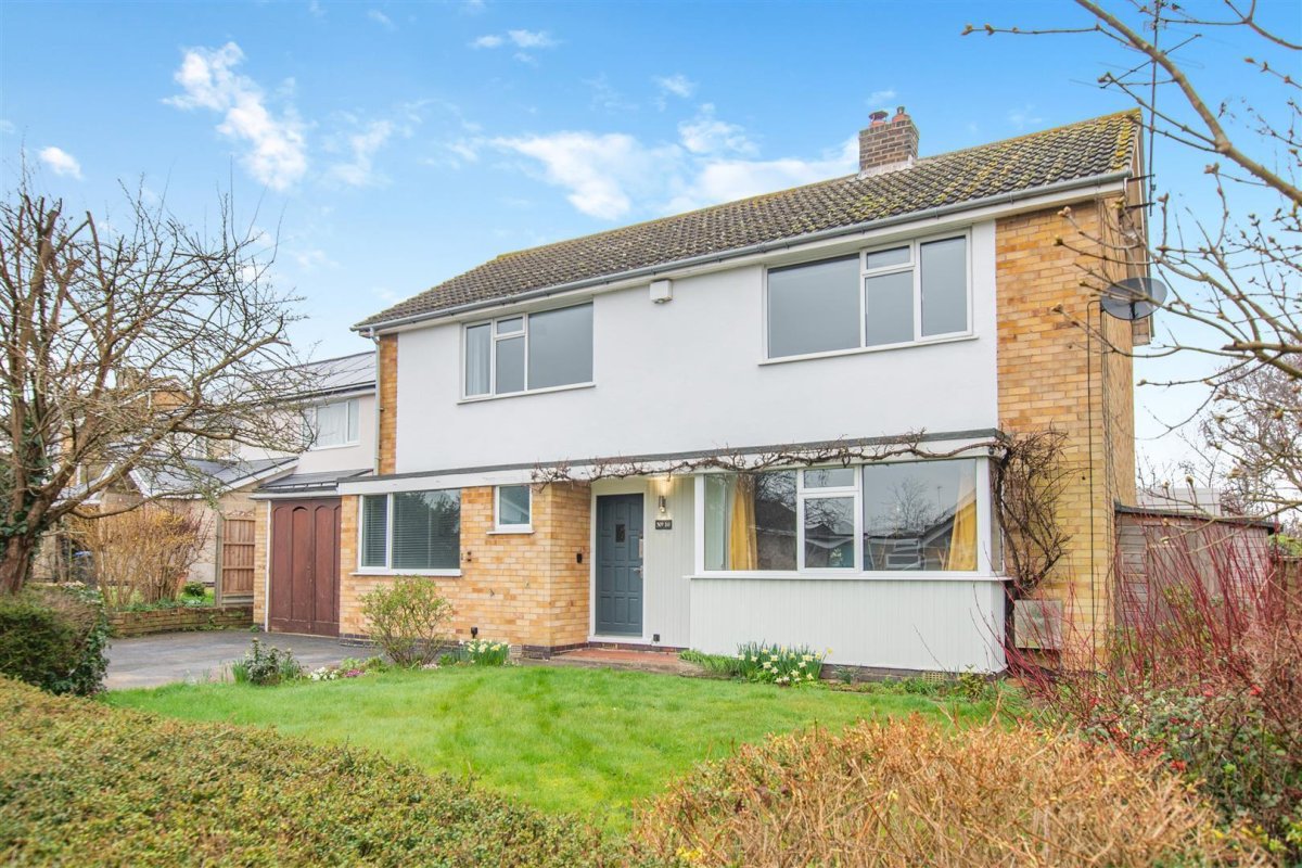 4 bedroom property for sale in Barnsdale Close, Great Easton, Market Harborough Offers in