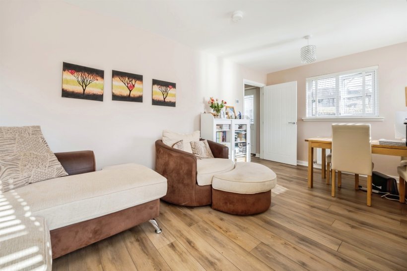 Garshake Wynd, Dumbarton 3 bedroom end of terrace house Allen & Harris