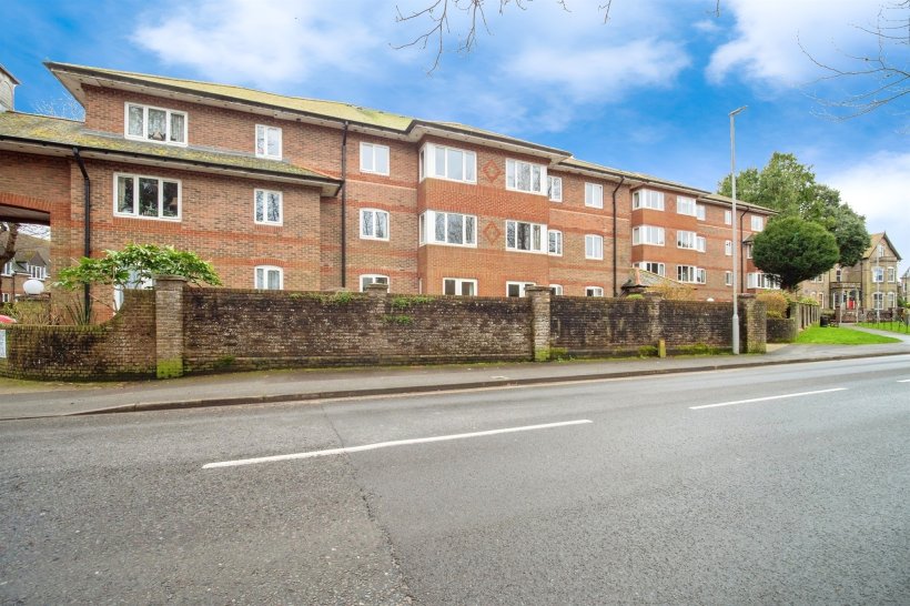 South Walks Road, Dorchester 1 bedroom apartment Sequence