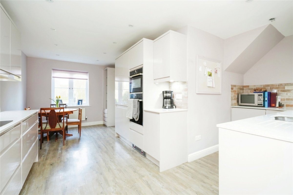 3 bedroom property for sale in Birch Drive, Bradwell Village, Burford