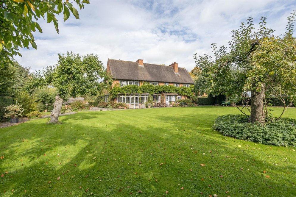 5 bedroom property for sale in Carlton Lane, Burton Overy