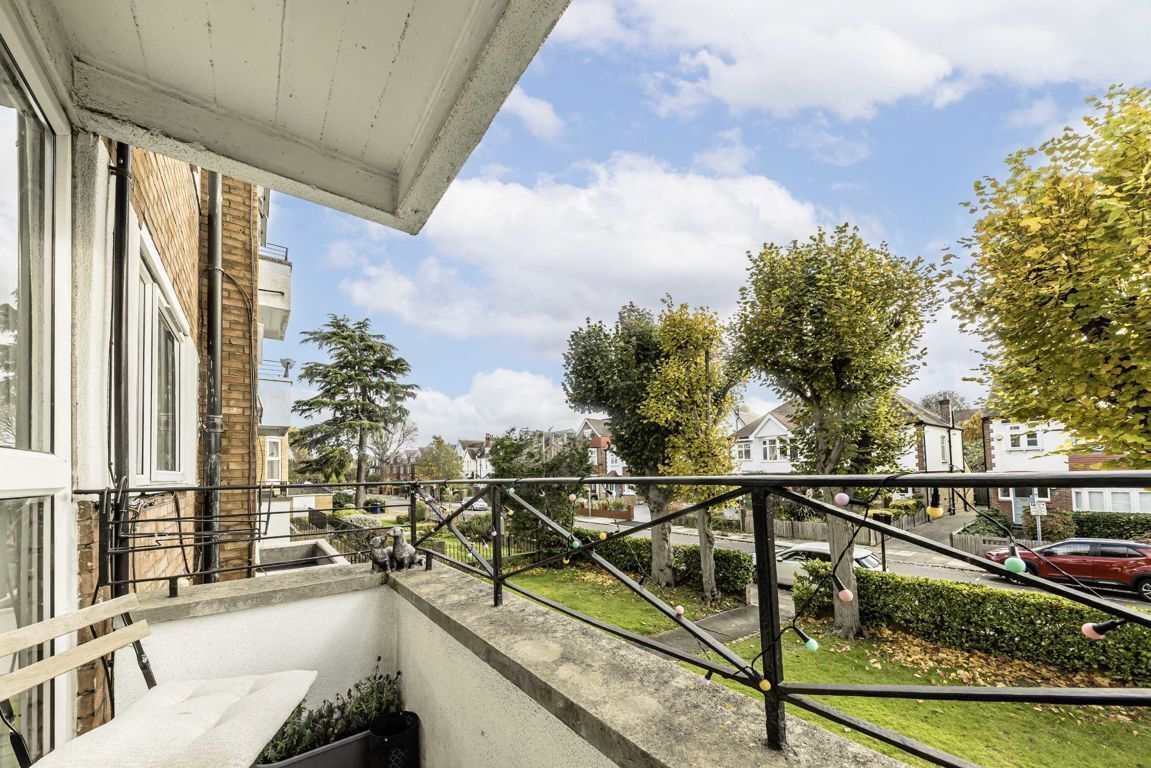 Robertson Smith & Kempson 2 bedroom property for sale in Grange Road