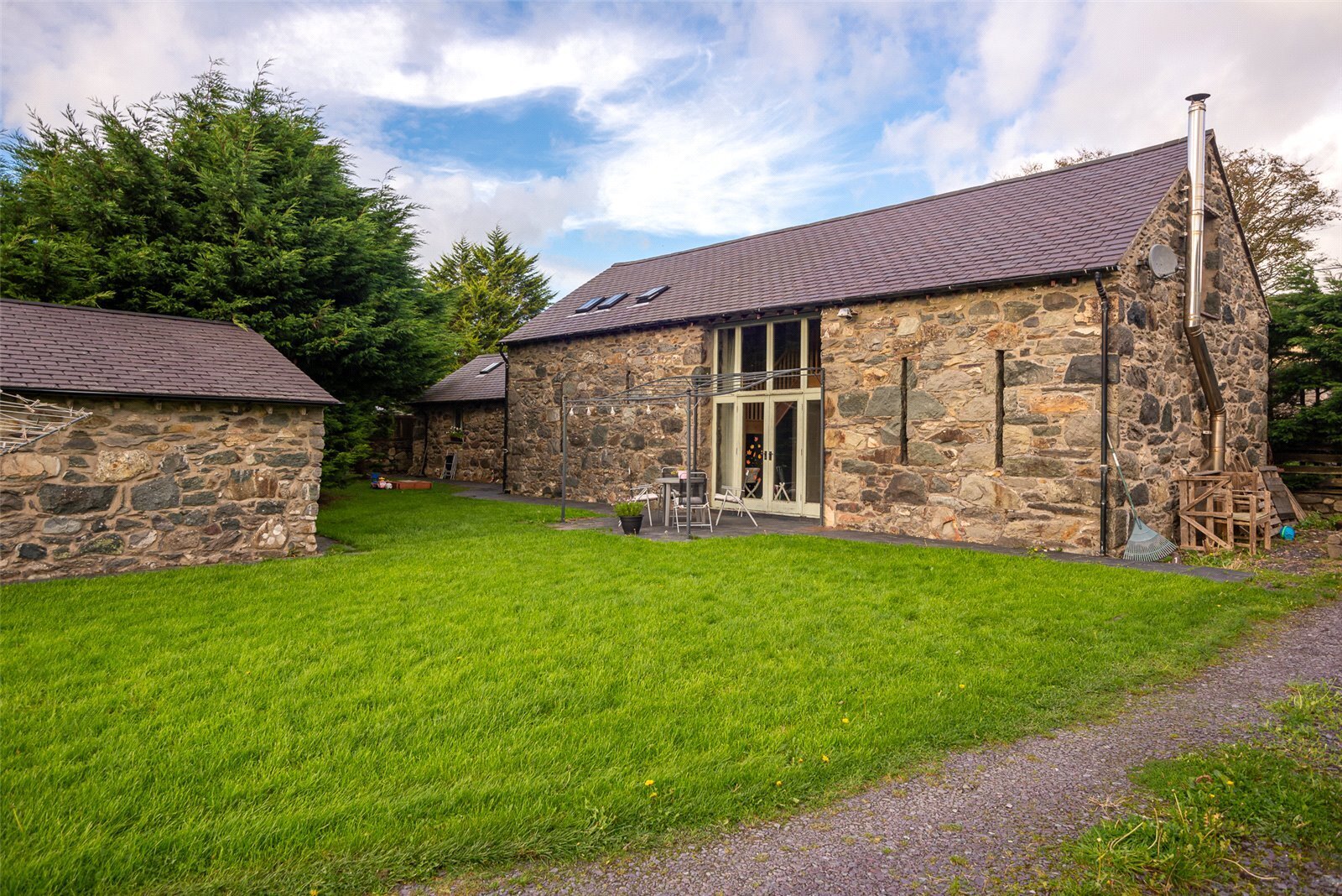 3 bedroom property for sale in Waunfawr, Caernarfon, Gwynedd, LL55 £