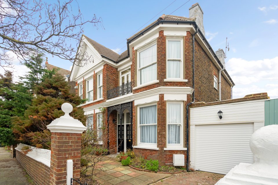 6 bedroom property for sale in Ditchling Road, BRIGHTON, BN1 Offers