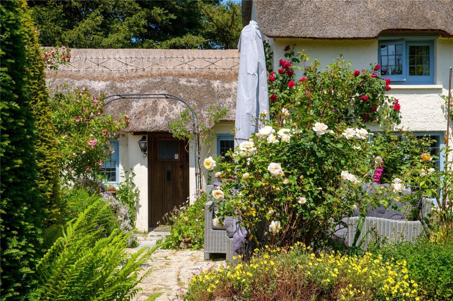 JacksonStops 4 bedroom property for sale in Dalwood, Axminster