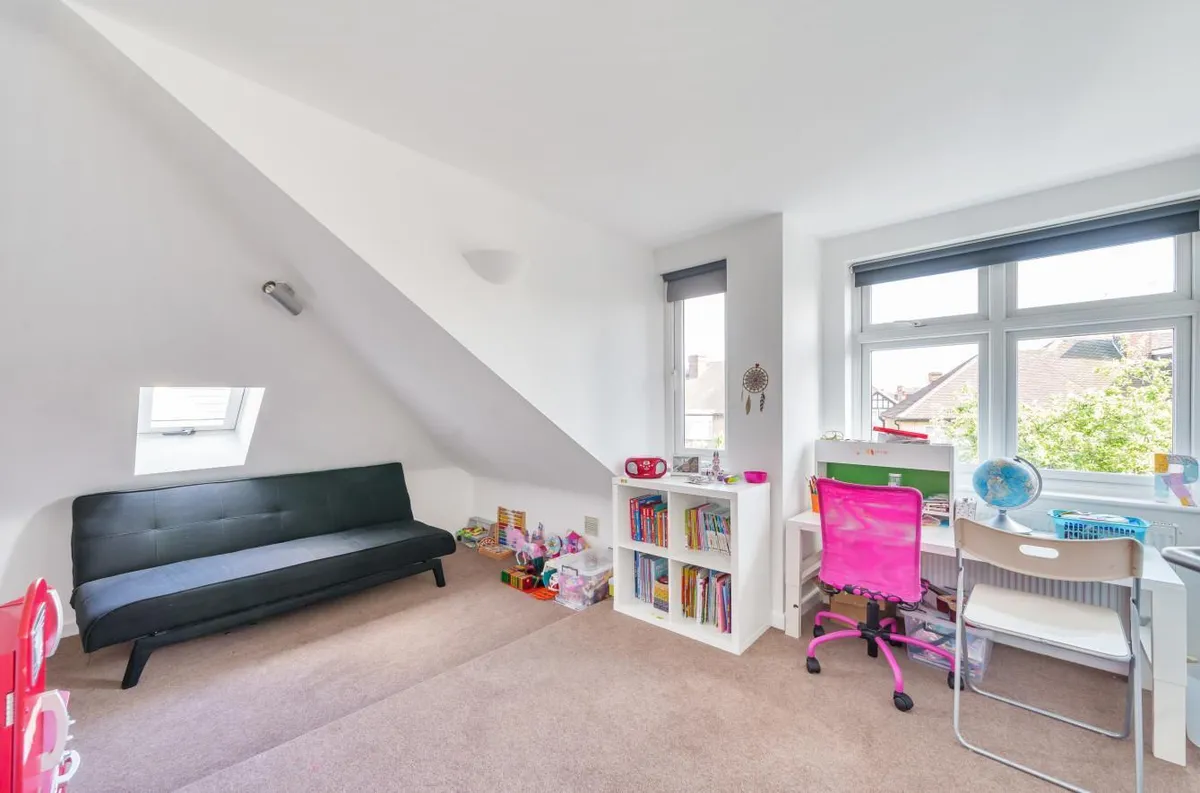 Egerton Gardens, London, NW10