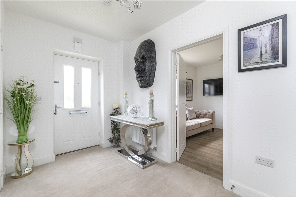 4 bedroom property for sale in Baldwin Road, Eastburn, Keighley, BD20